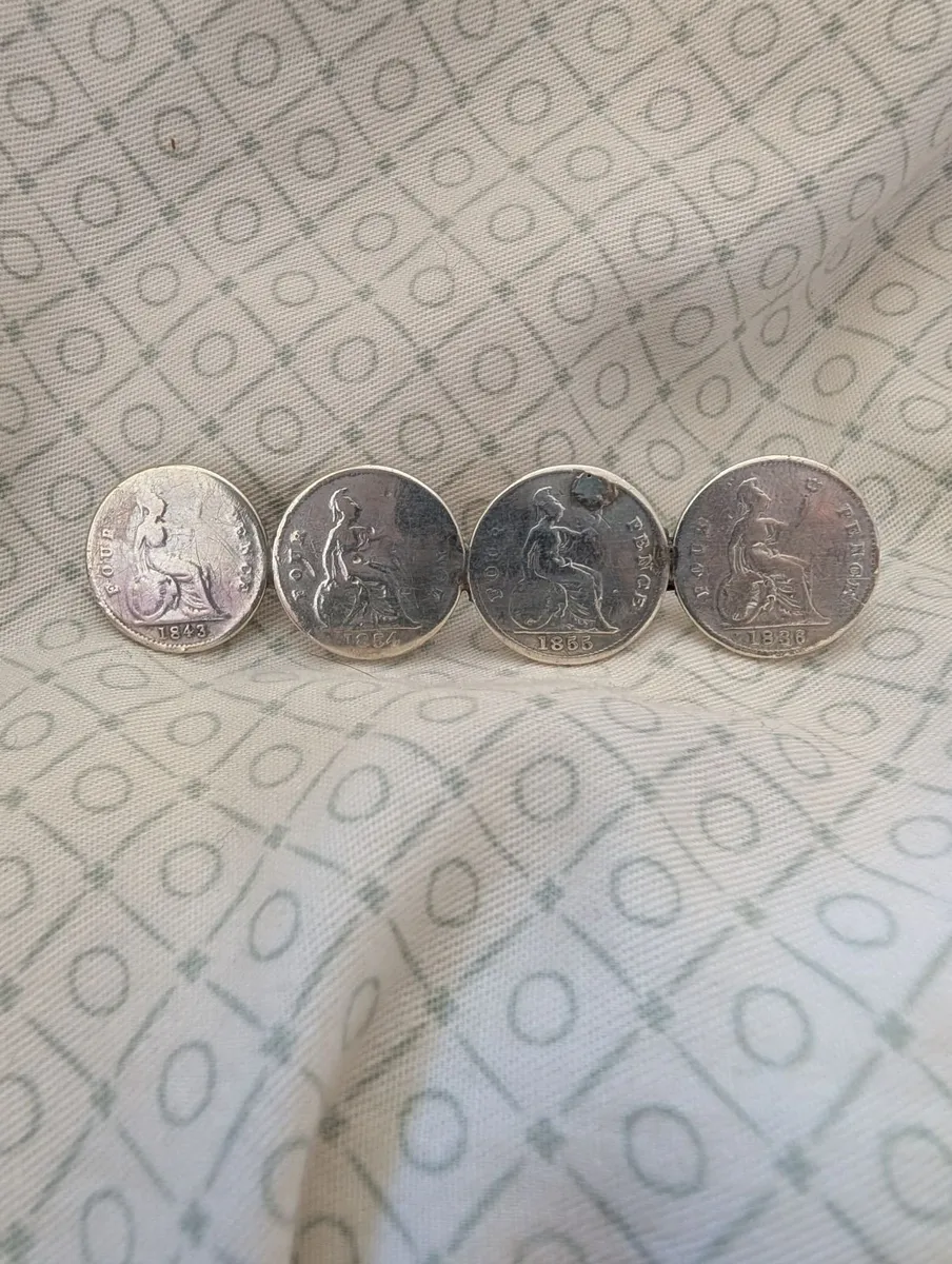 Broach made up of four British coins - Image 1