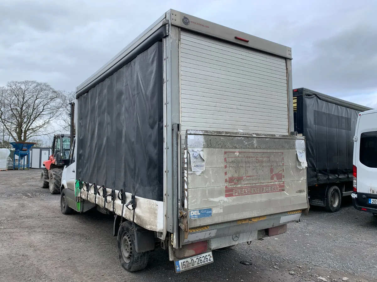 UNRESERVED 2015 MERCEDES BENZ SPRINTER CURTAINSIDE - Image 3
