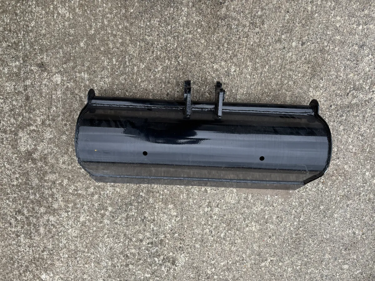80 CM Grading Bucket - Image 1