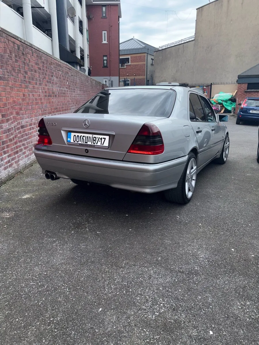 Mercedes c180 elegance and get one free - Image 4