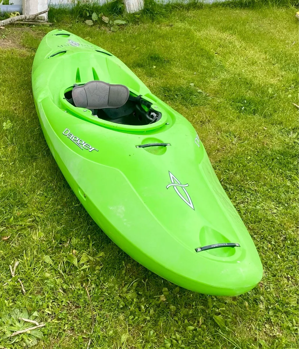 Dagger Mamba 8.5 Whitewater Kayak - Image 1