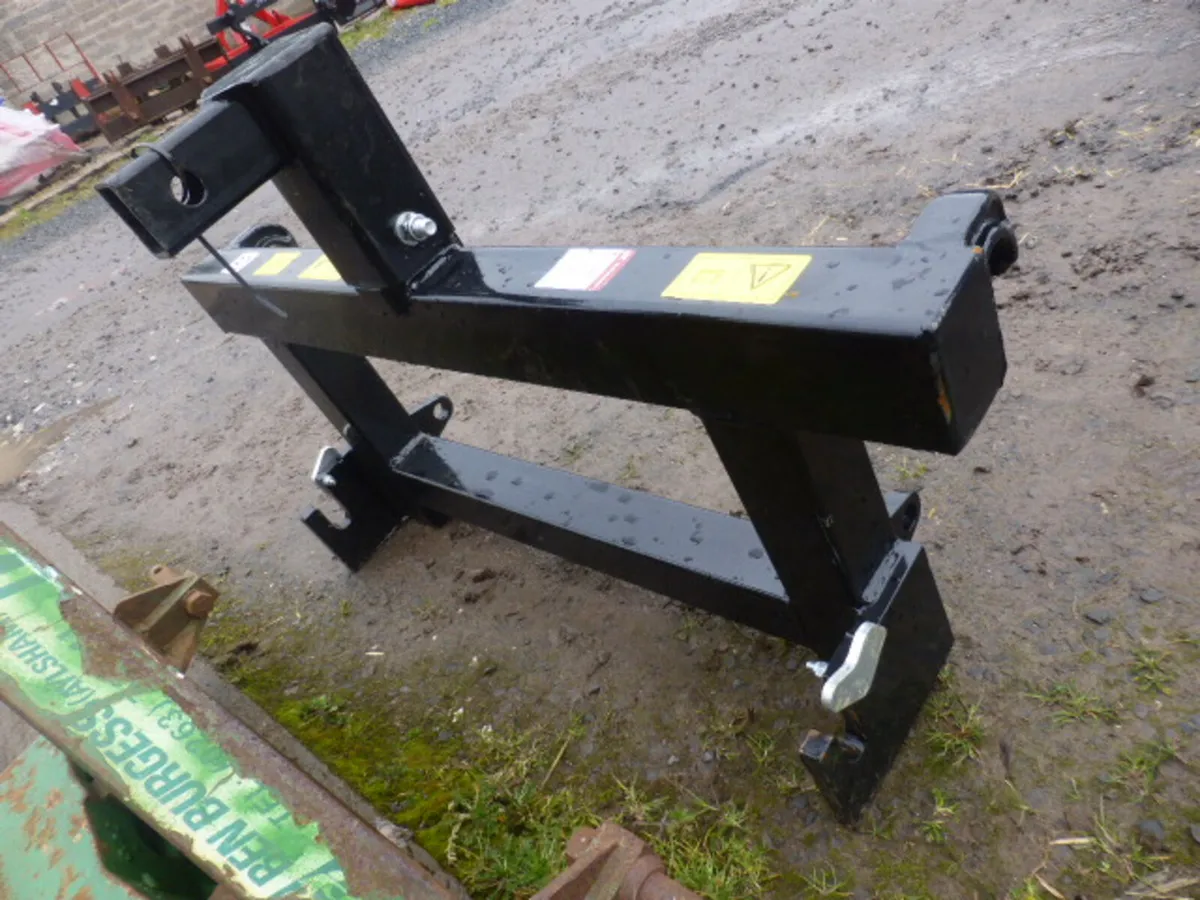 Euro 8 to 3 Point Linkage Adaptor - Image 4