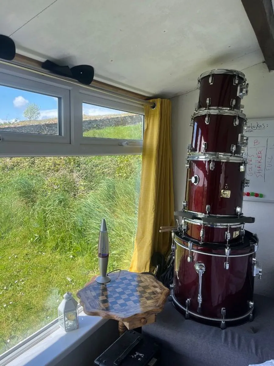 Stagg 5 Piece Drum Kit  Wine Red - Image 2