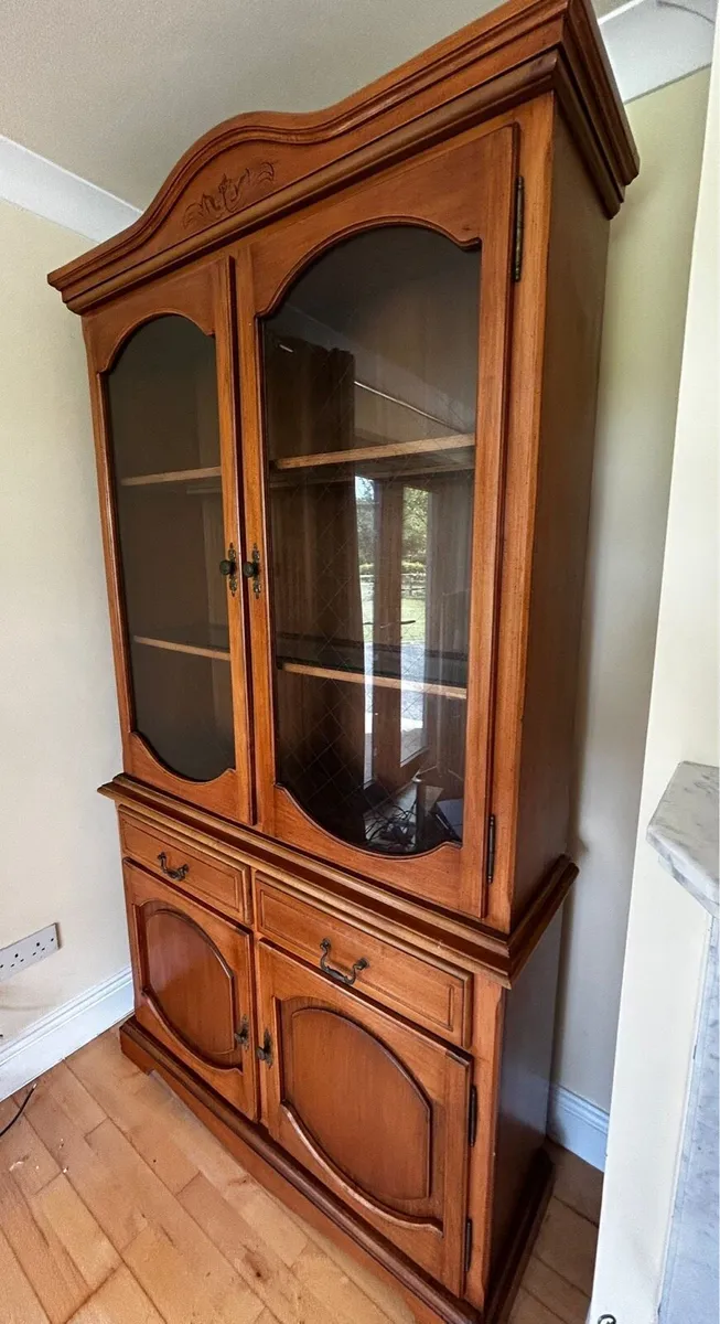 Cabinet - Image 2