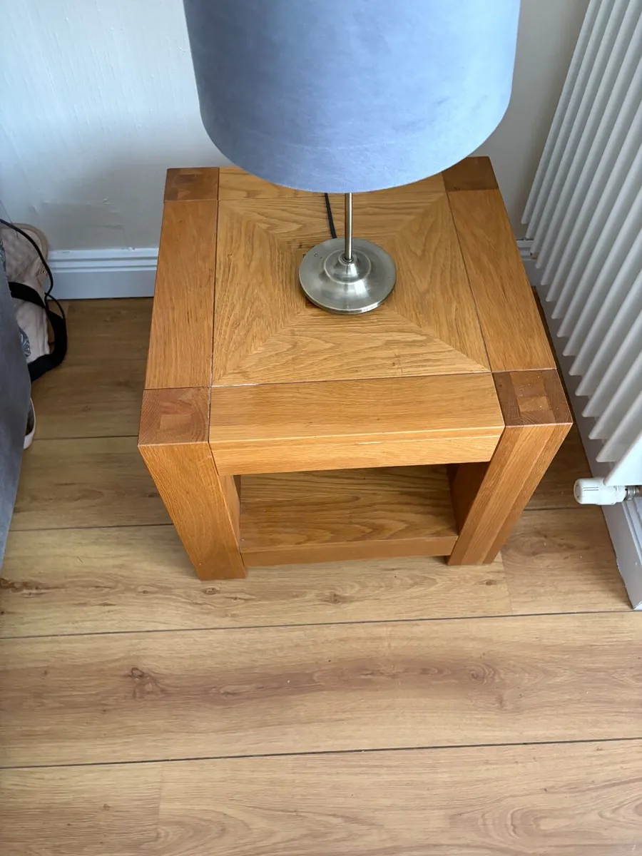 Lamp table and lamp - Image 1