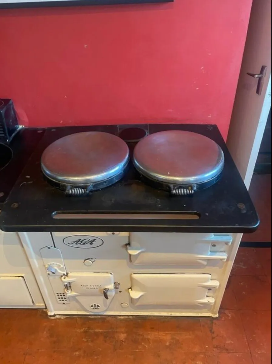 Aga stove cooker and central heating unit - Image 3