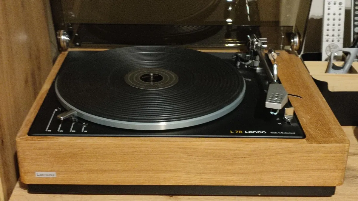 Vintage LENCO L-78 turntable. Full manual. Swiss - Image 1
