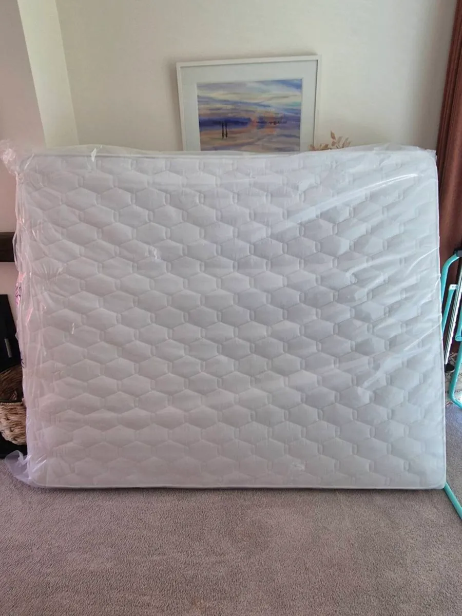 Brand new, unopened Duvalay king-size mattress - Image 1