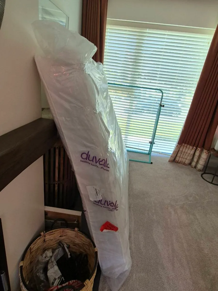Brand new, unopened Duvalay king-size mattress - Image 2