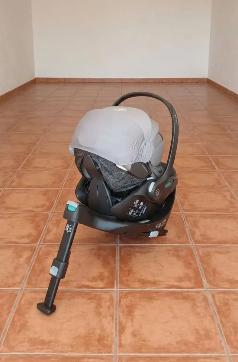 Cybex Cloud Z i-Size PLUS (Soho Grey) - Image 4