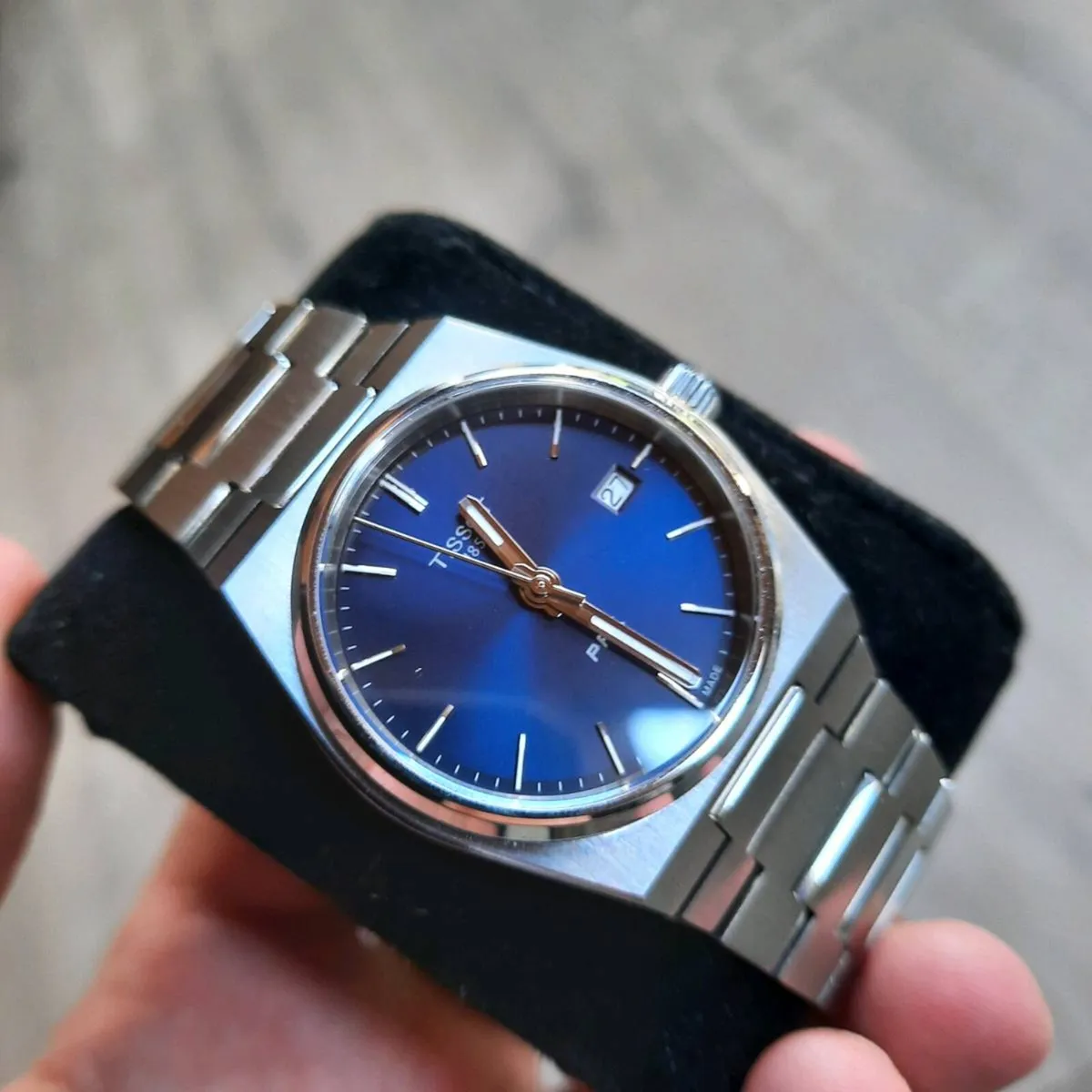Tissot PRX 35mm steel Quartz Watch - Image 1