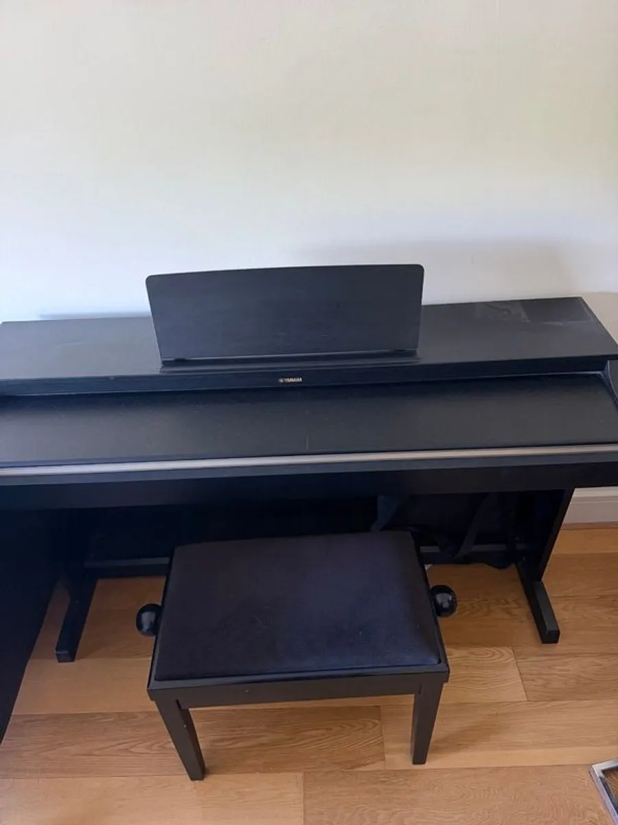 Yamaha Digital Piano - Arius YDP - 162 - Image 2