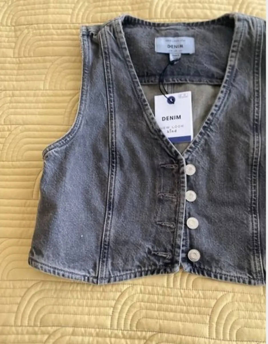 New Look Grey Crop Denim Waistcoat Size 10 UK - Image 2