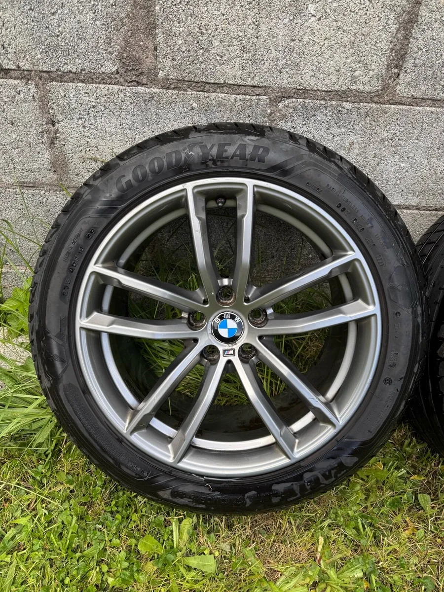 18” Genuine BMW 5 Series MSport Wheels - Image 1