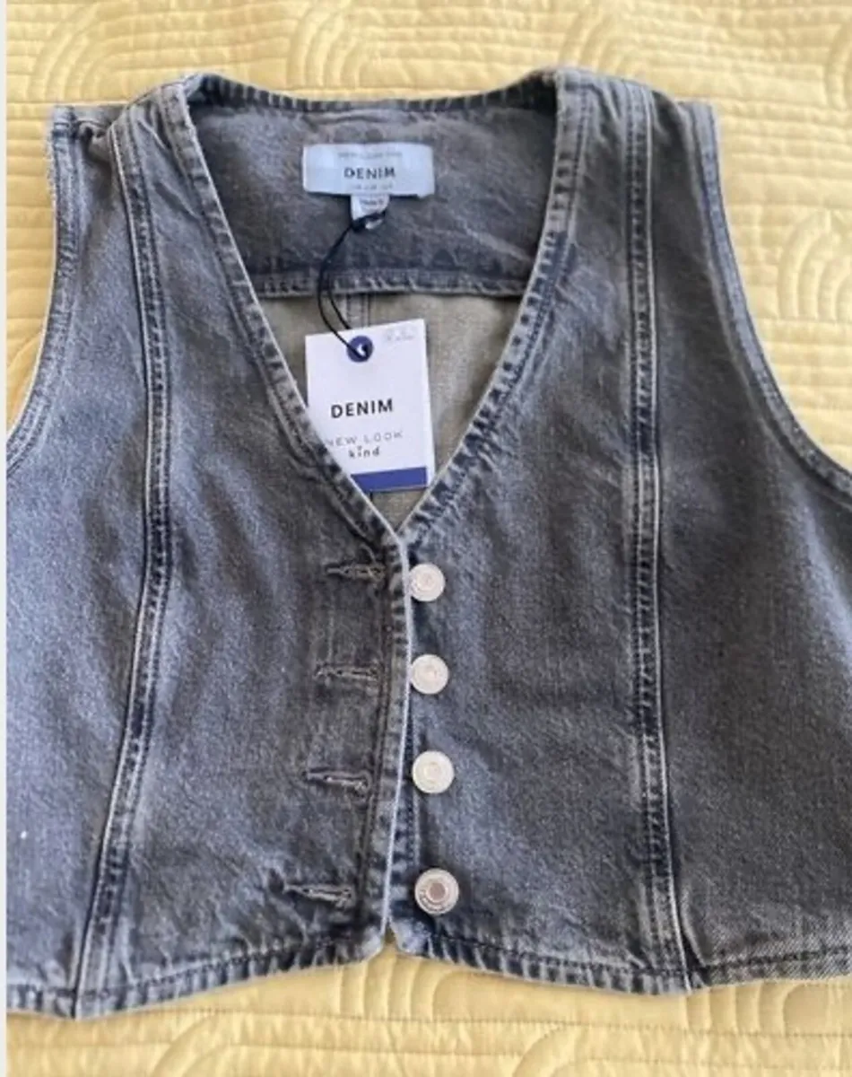 New Look Grey Crop Denim Waistcoat Size 10 UK - Image 3
