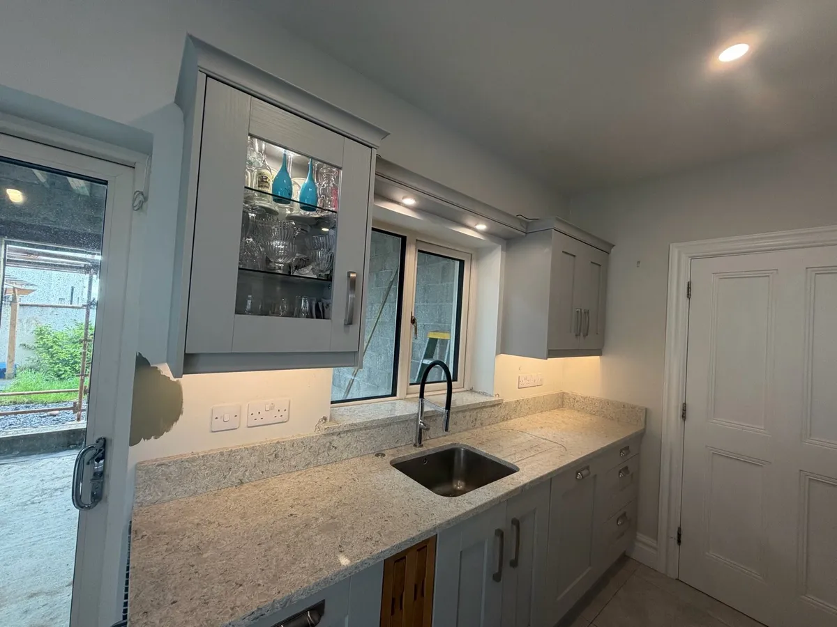 Kitchen Units - Image 2