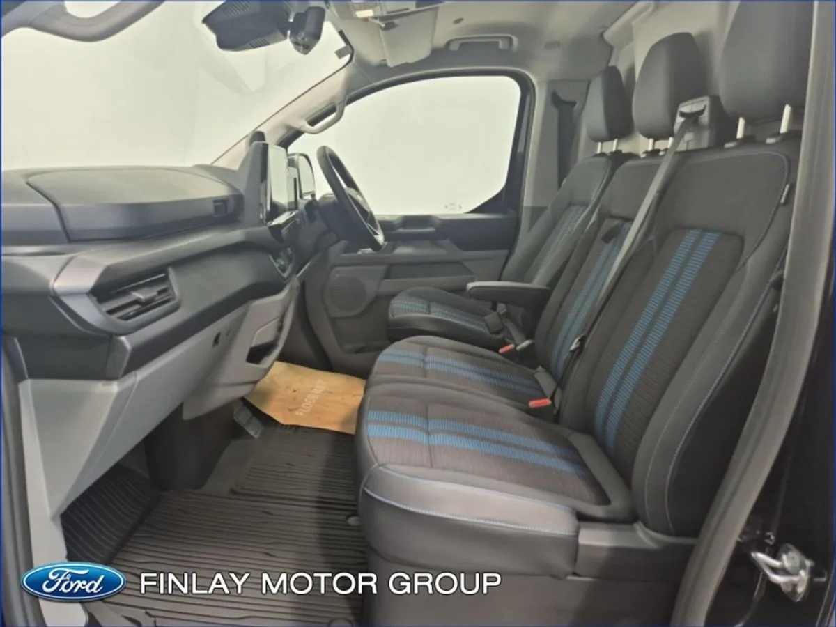 Ford Transit Custom 2.5 PHEV Sport LWB 232 PS - Image 4
