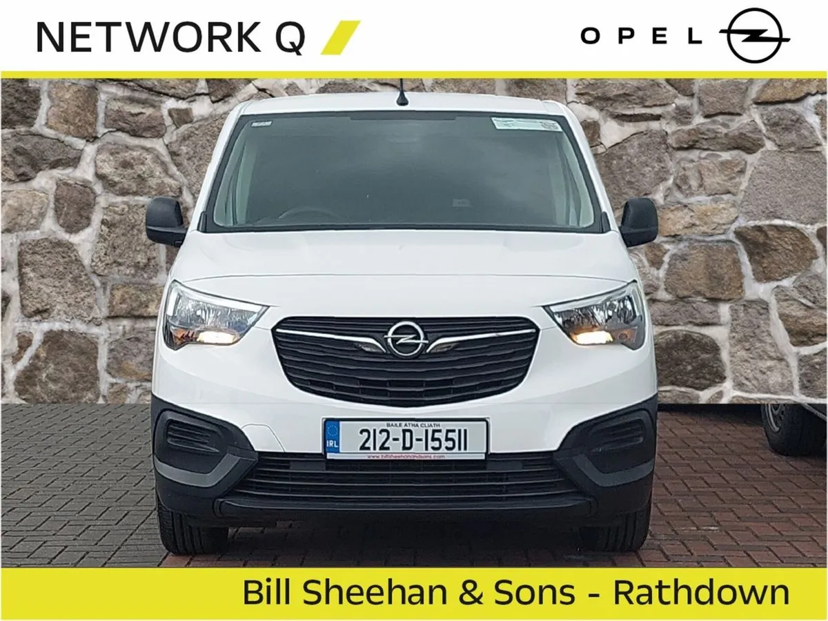 Opel Combo 1.5 Turbo D 100PS KOMFORT 3 Seater - Image 2