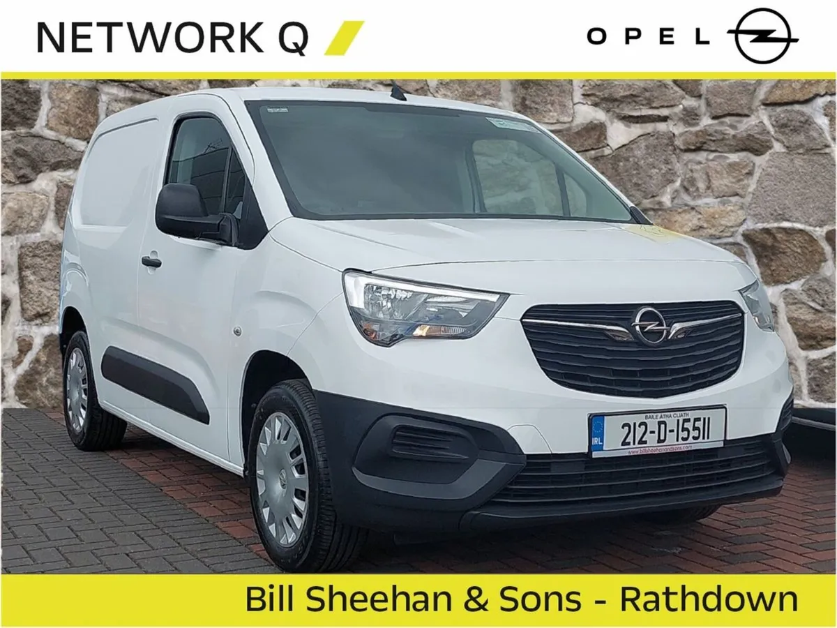 Opel Combo 1.5 Turbo D 100PS KOMFORT 3 Seater - Image 1