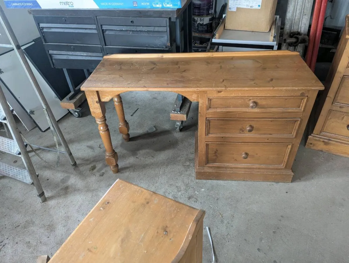 Bedroom furniture set - Image 4