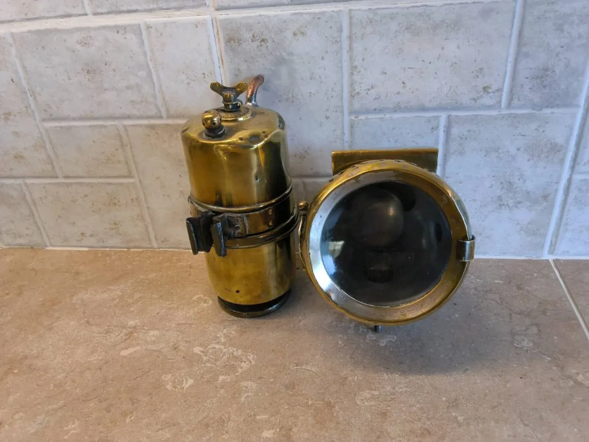 CARBIDE  BICYCLE  LAMP. - Image 1