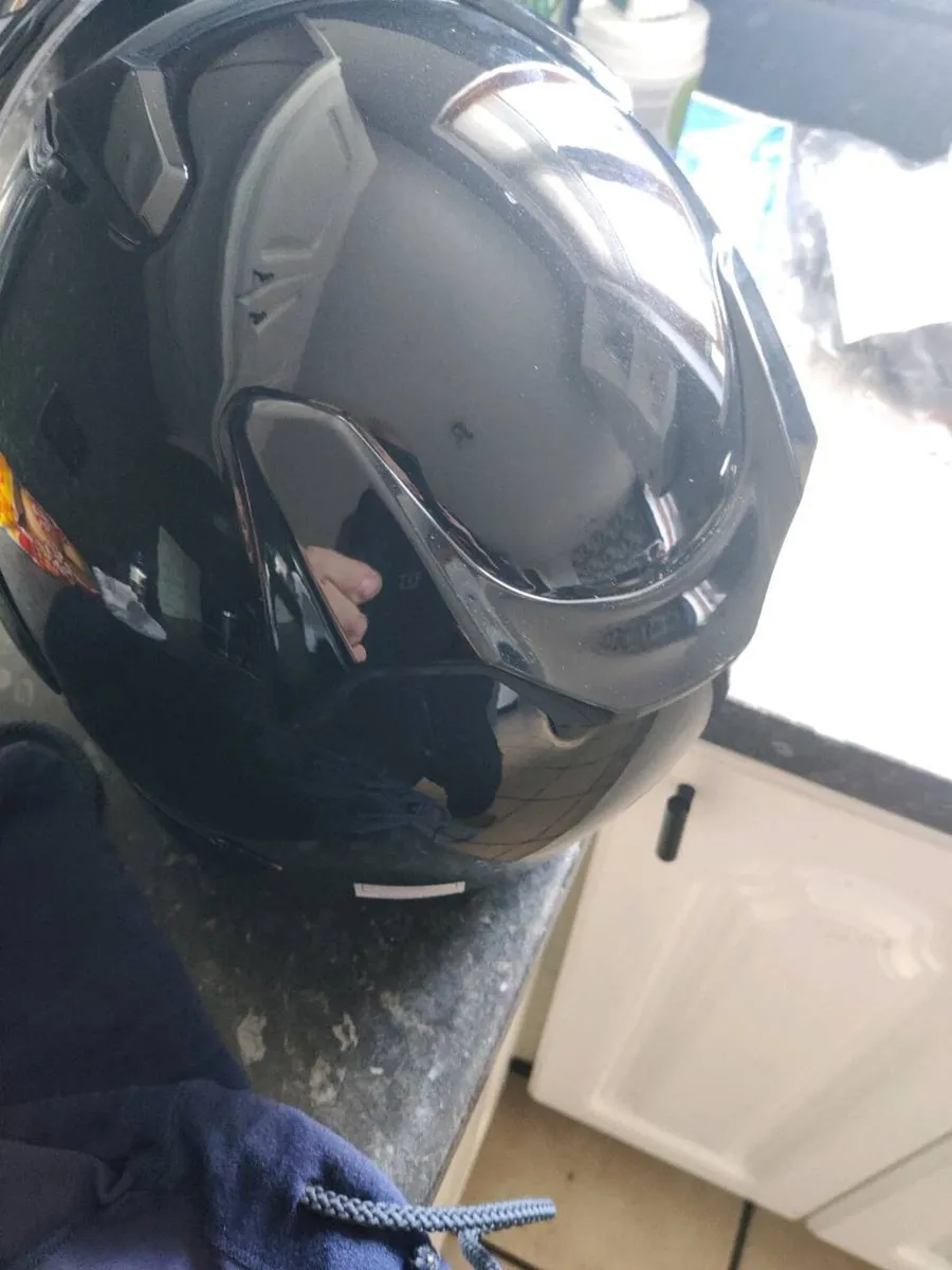 Arai pro v helmet - Image 3