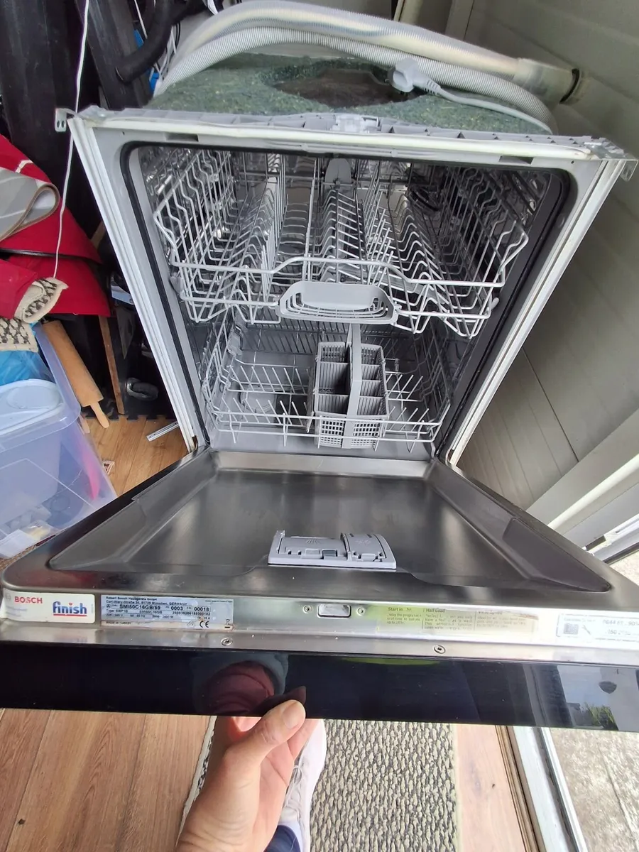 Dishwasher - Image 1