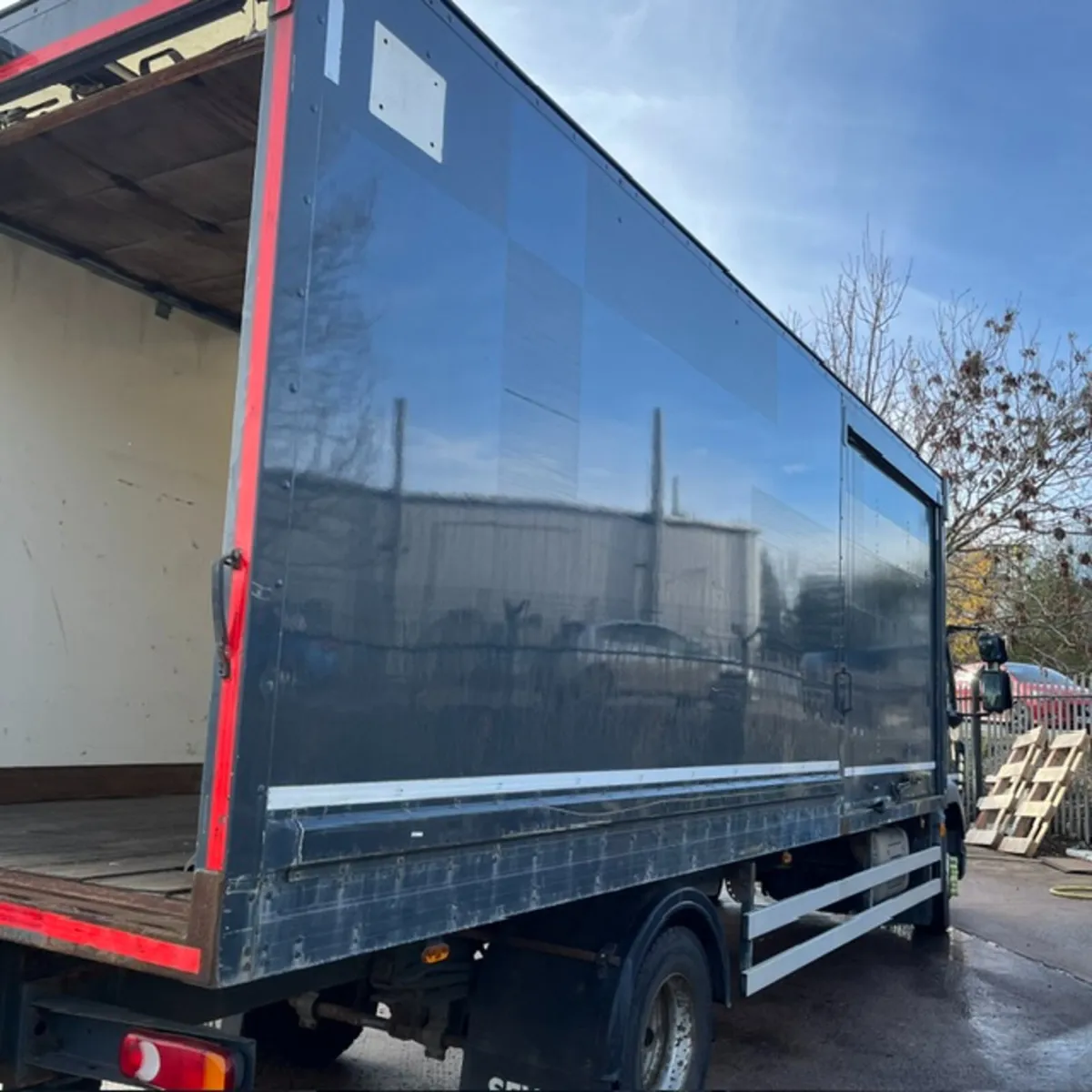 BOX VAN DAF LF180 - Image 4