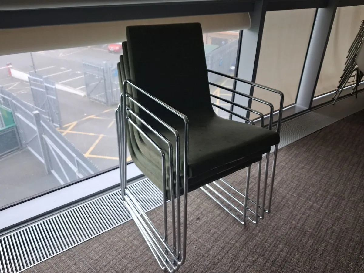Online Auction Of Stackable Chairs - Image 1