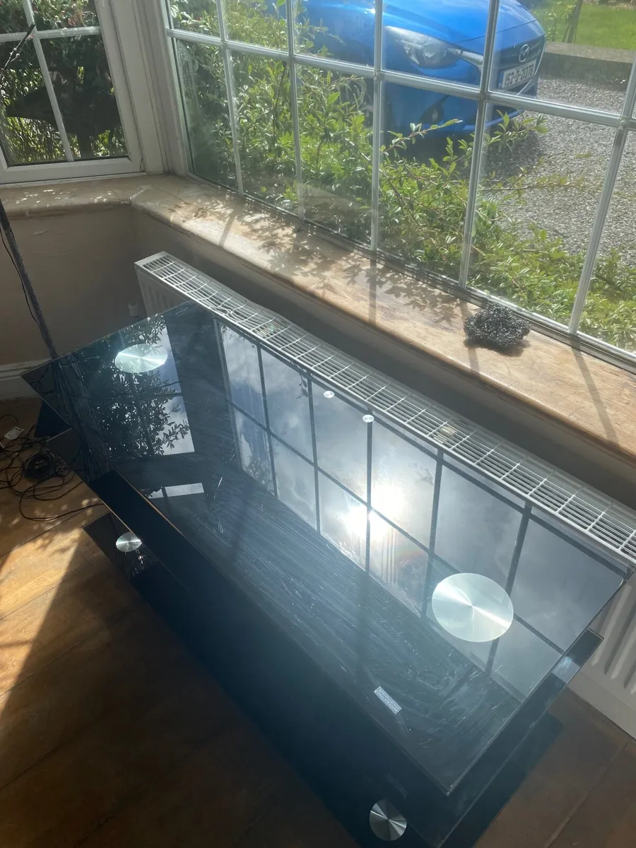 Tv stand - Image 2