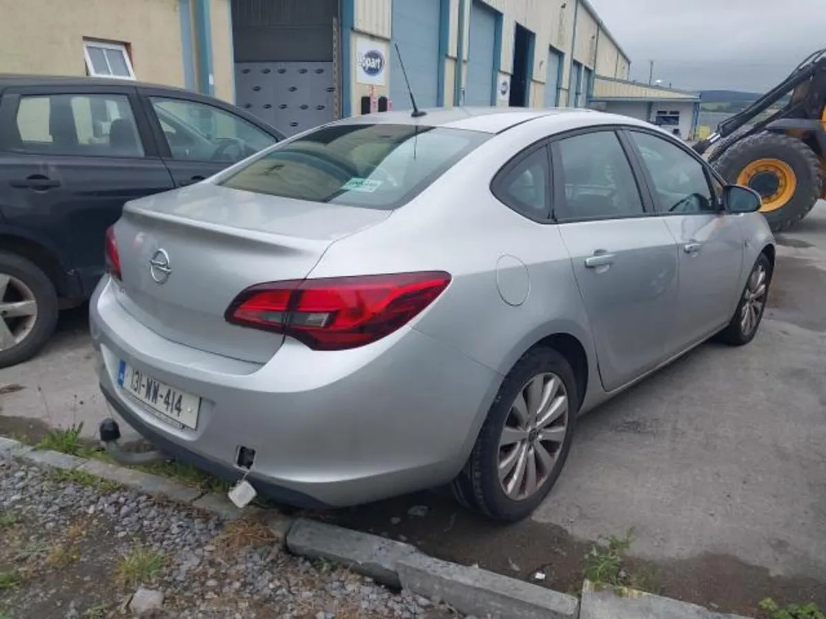 2013 Opel Astra 1.3 BREAKING / PARTS - Image 3
