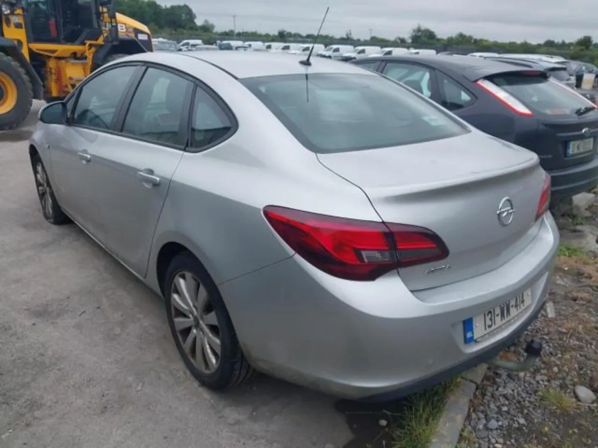 2013 Opel Astra 1.3 BREAKING / PARTS - Image 4