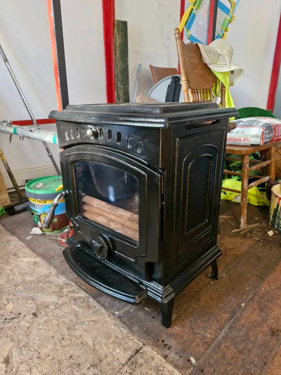 STANLEY OISIN STOVE BACK BOILER - Image 1