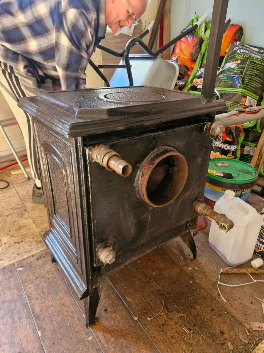 STANLEY OISIN STOVE BACK BOILER - Image 4