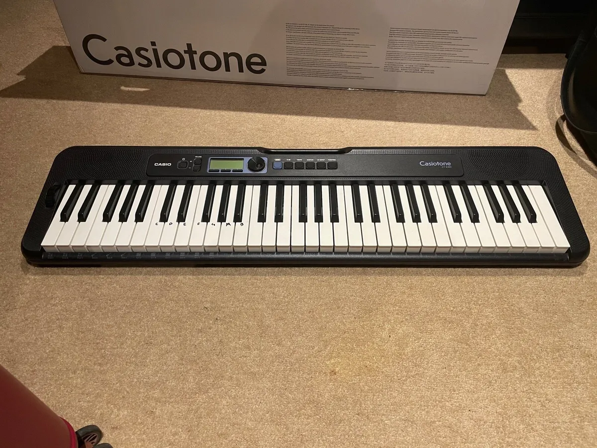Casio Casiotone CT-S300 & Stagg X-Frame Stand - Image 2