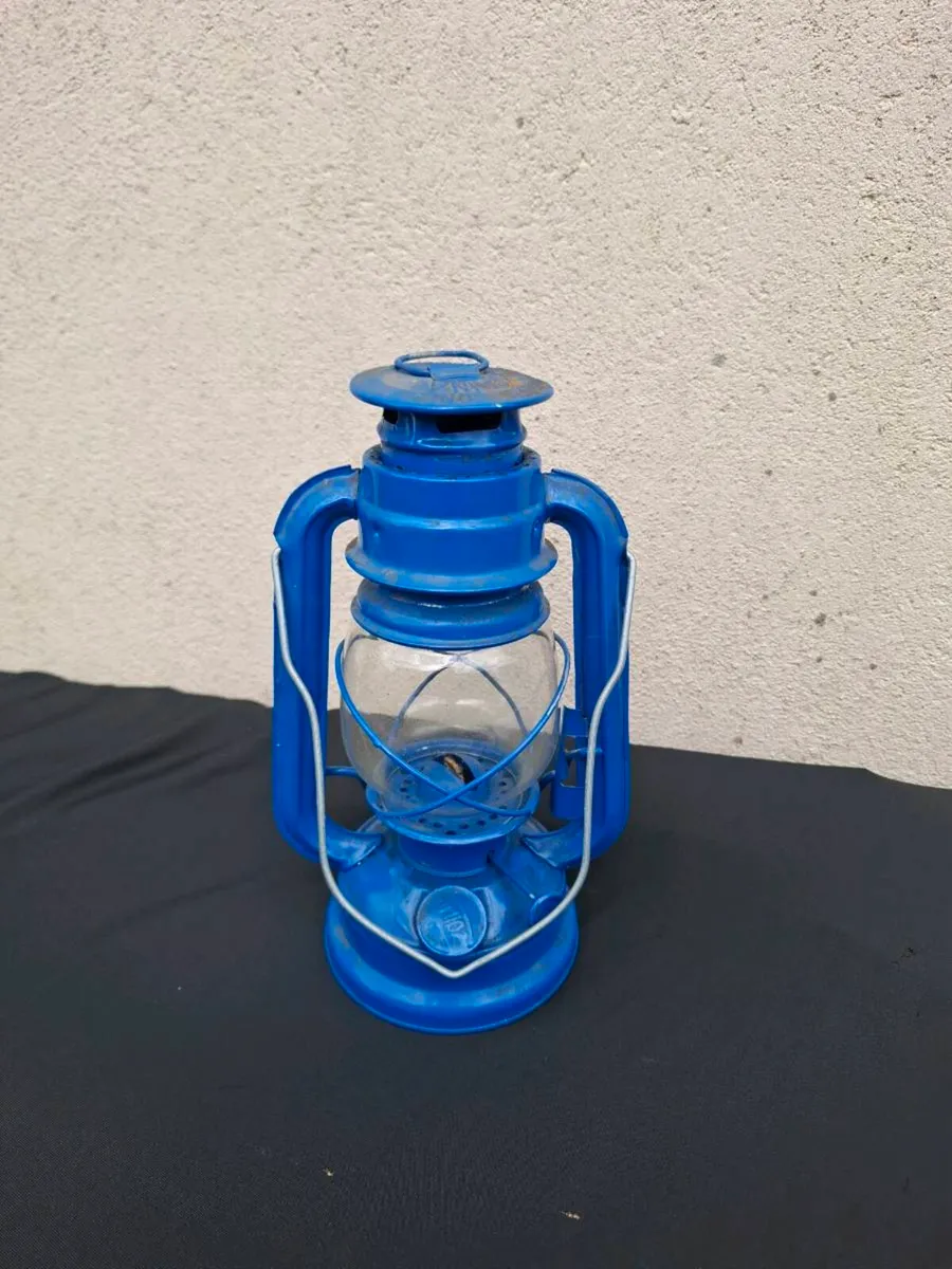 Blue storn lamp postage possible - Image 1