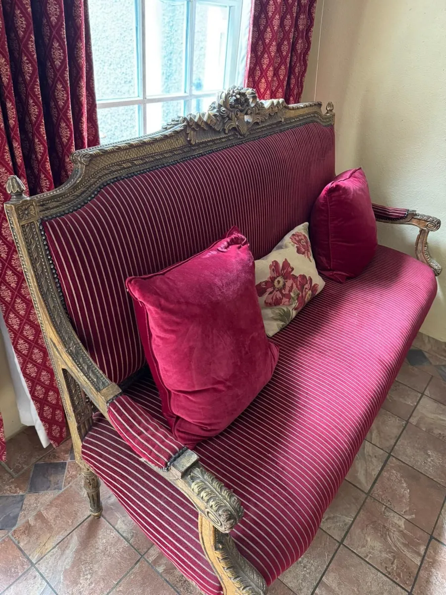 Antique two seater - Image 2