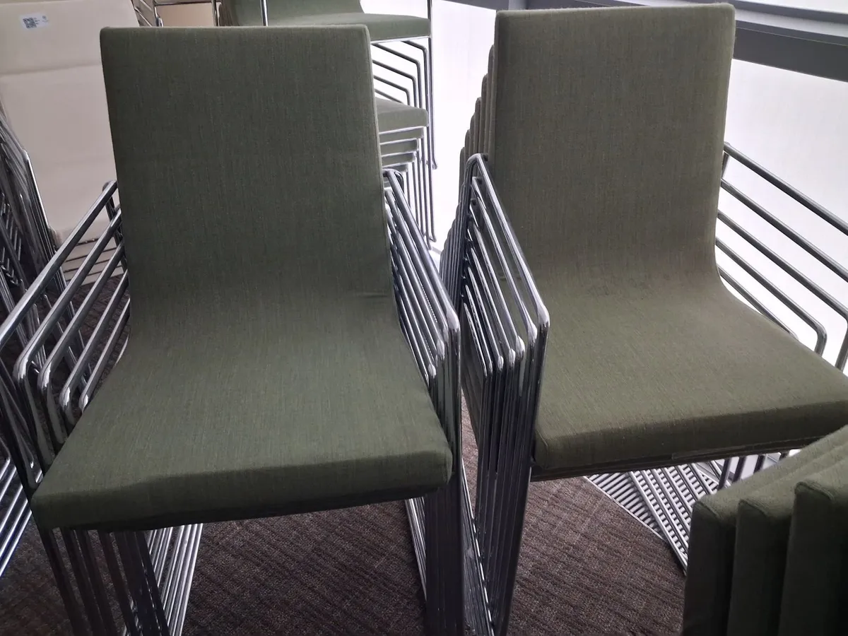 Online Auction Of Stackable Chairs - Image 2