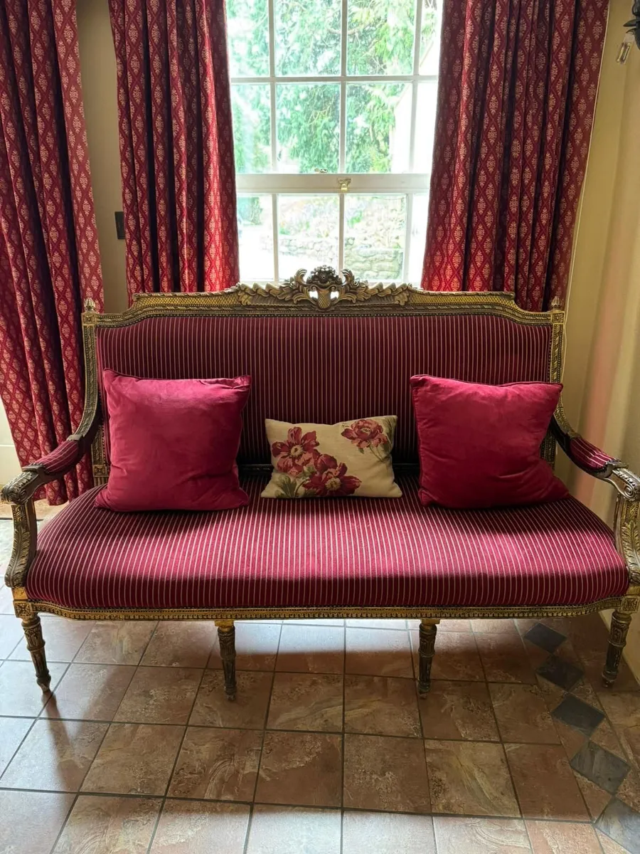 Antique two seater - Image 3