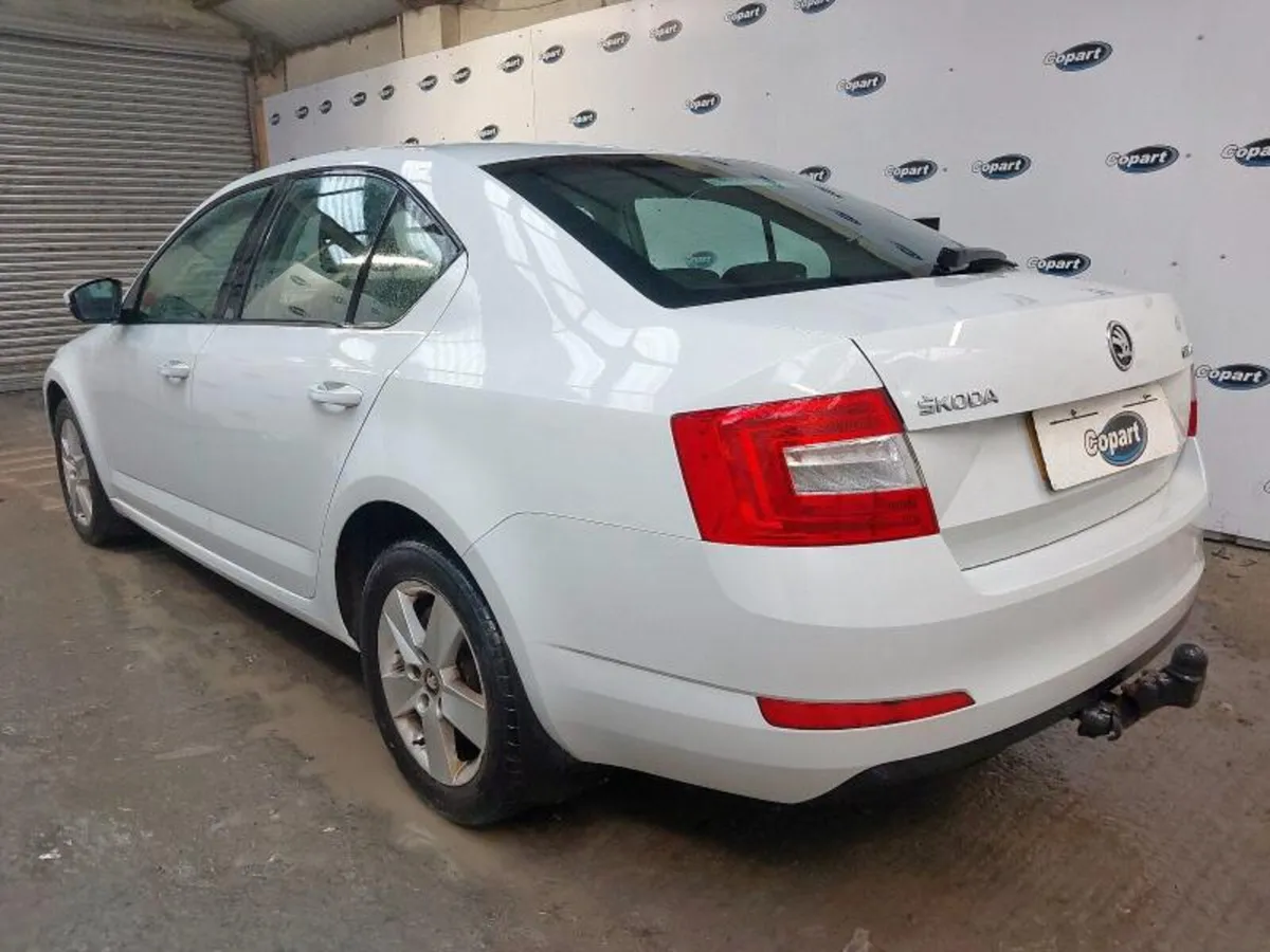 2016 Skoda Octavia 1.6TDI BREAKING / PARTS - Image 4