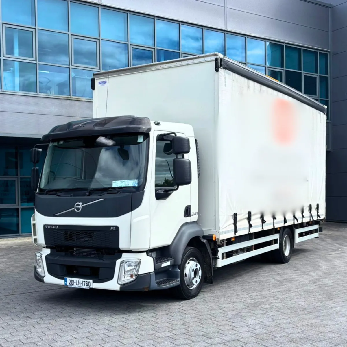2020 Volvo FL240 - Image 2