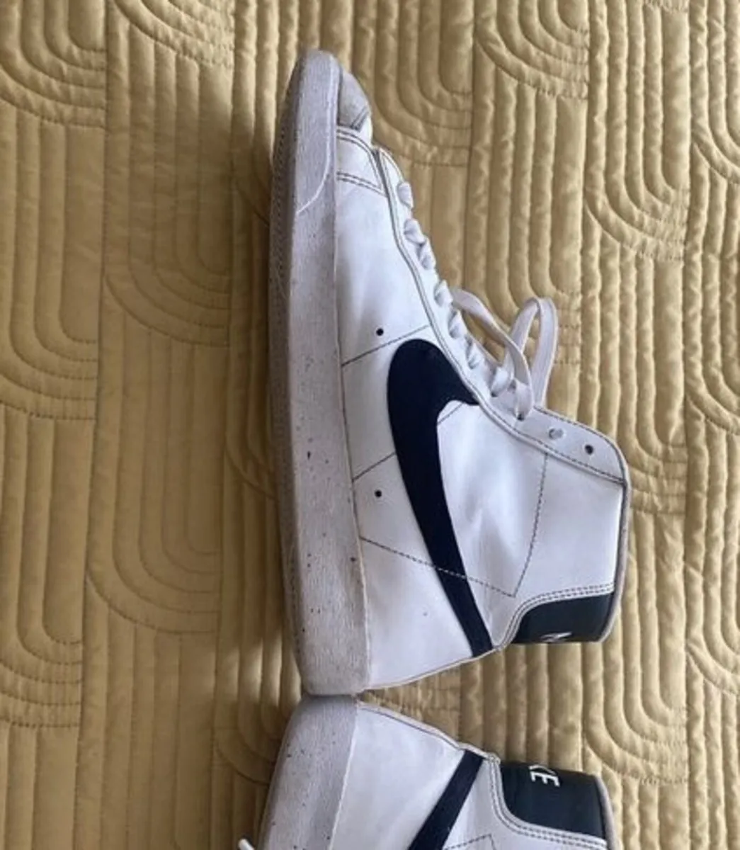 Nike Blazers Size 8 UK - Image 2
