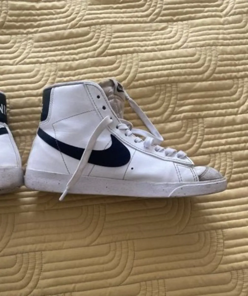 Nike Blazers Size 8 UK - Image 4