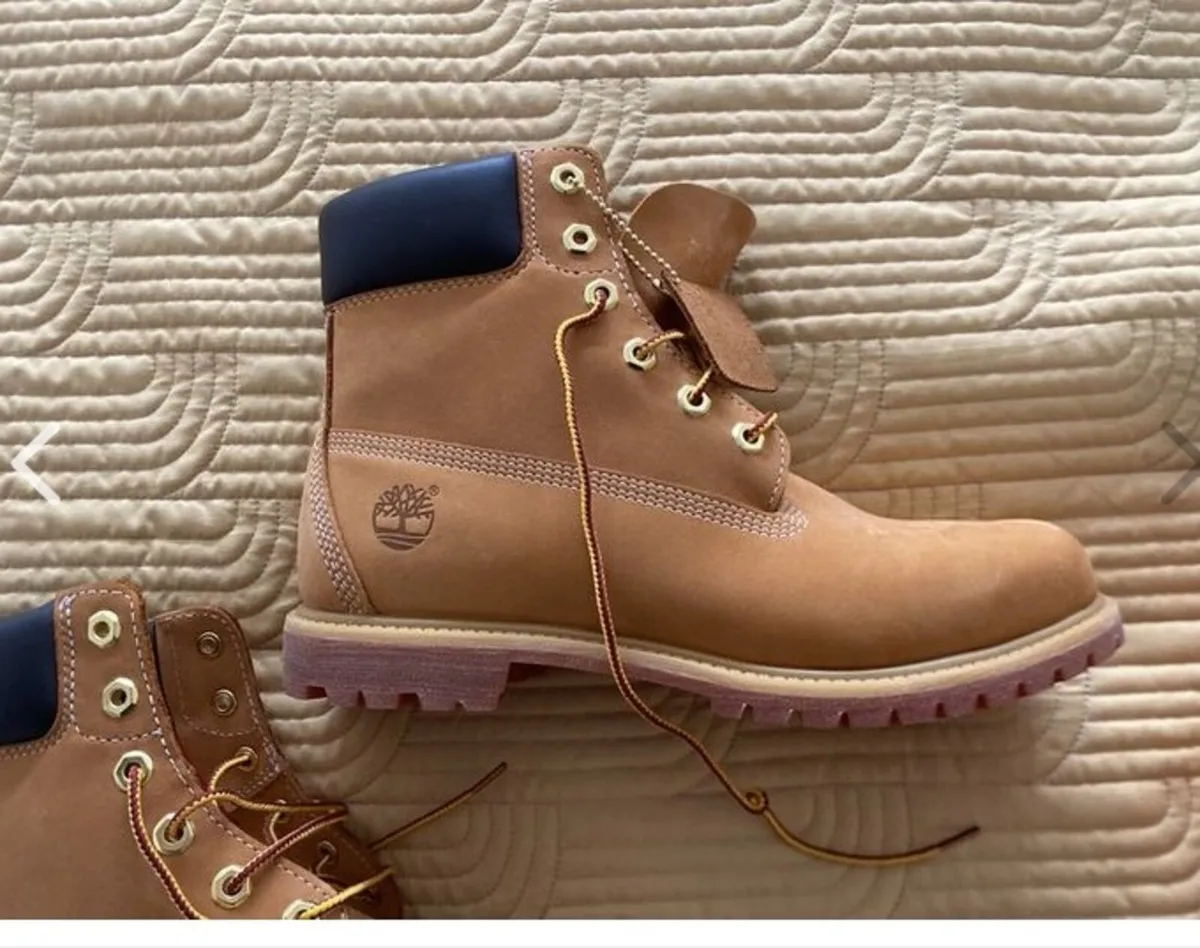 Timberland Wheat Boot Size 9UK BRAND NEW - Image 3