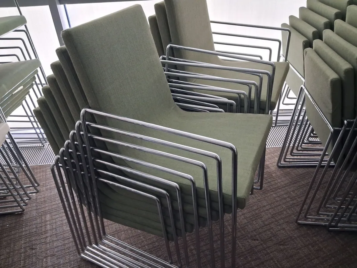 Online Auction Of Stackable Chairs - Image 4