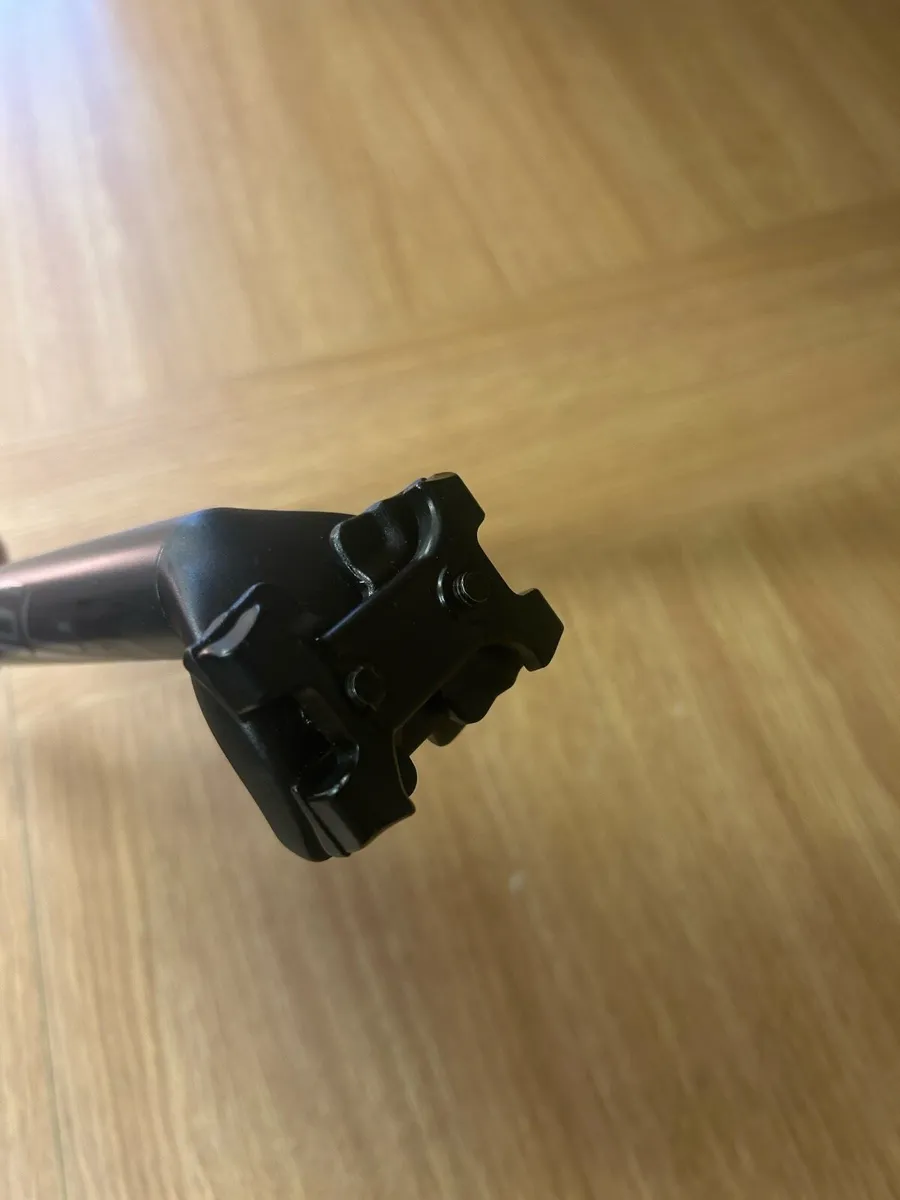 FSA SLK Carbon Seat Post - Image 4