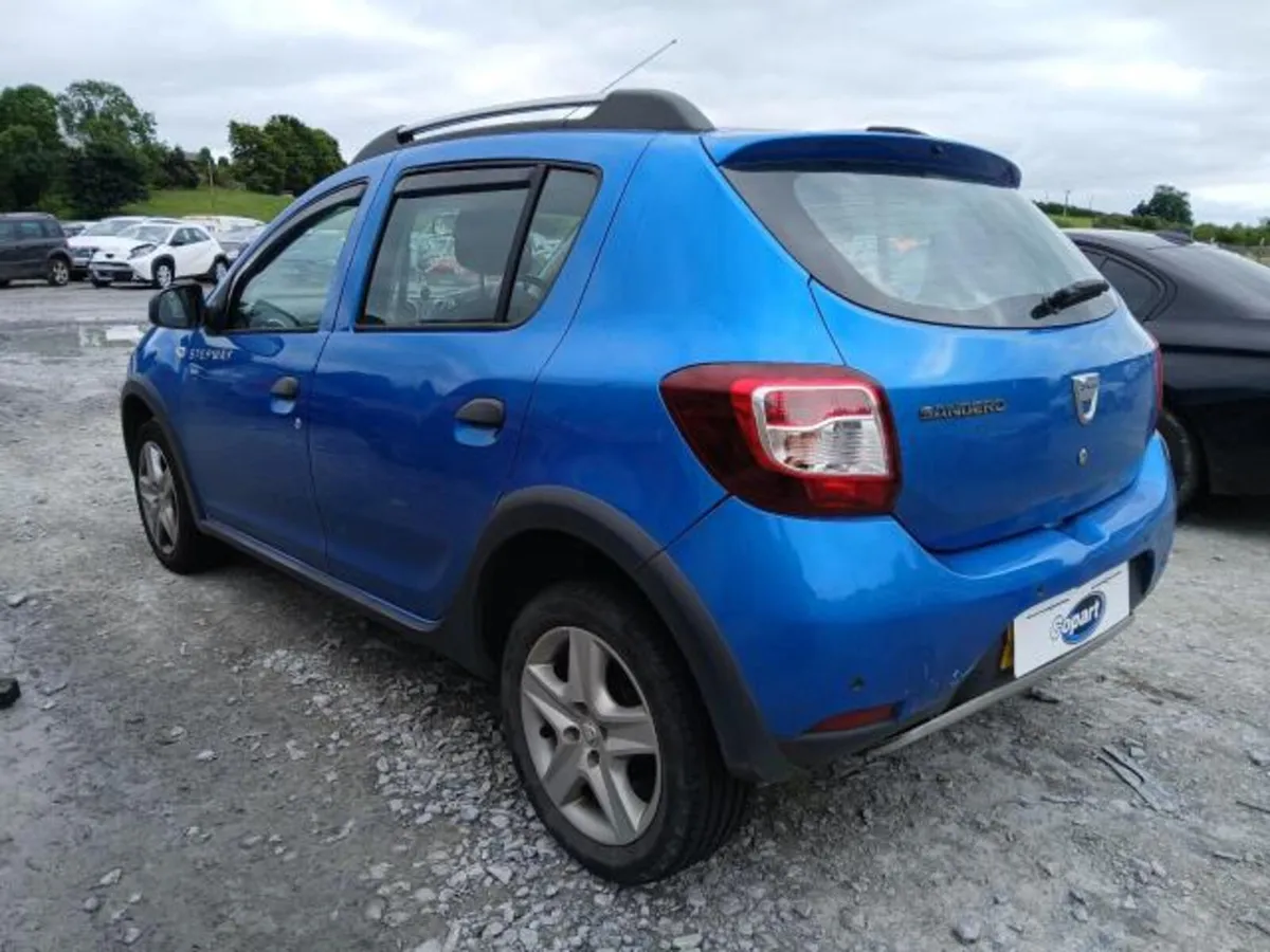 2016 Dacia Sandero Stepway Blue / Silver BREAKING - Image 4