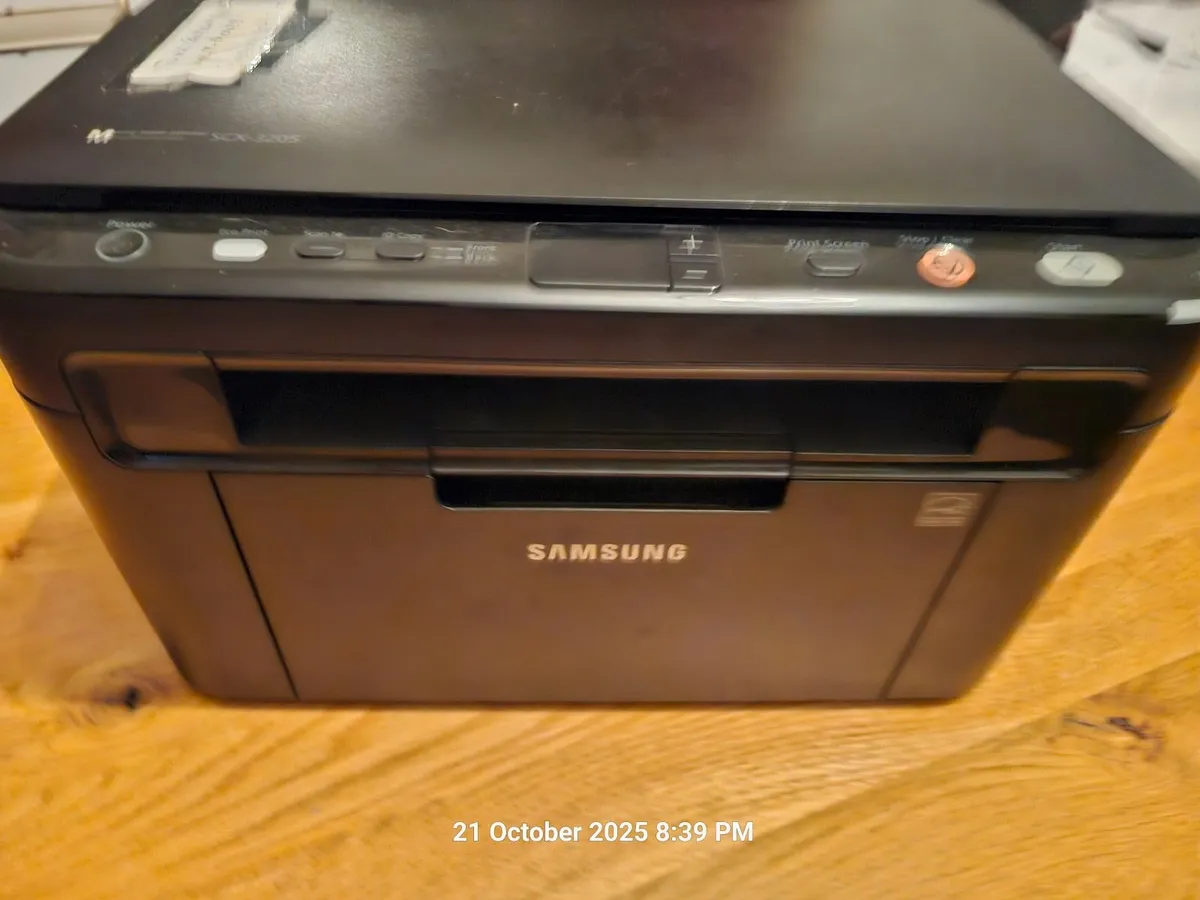 Samsung laser printer and scanner - Image 1
