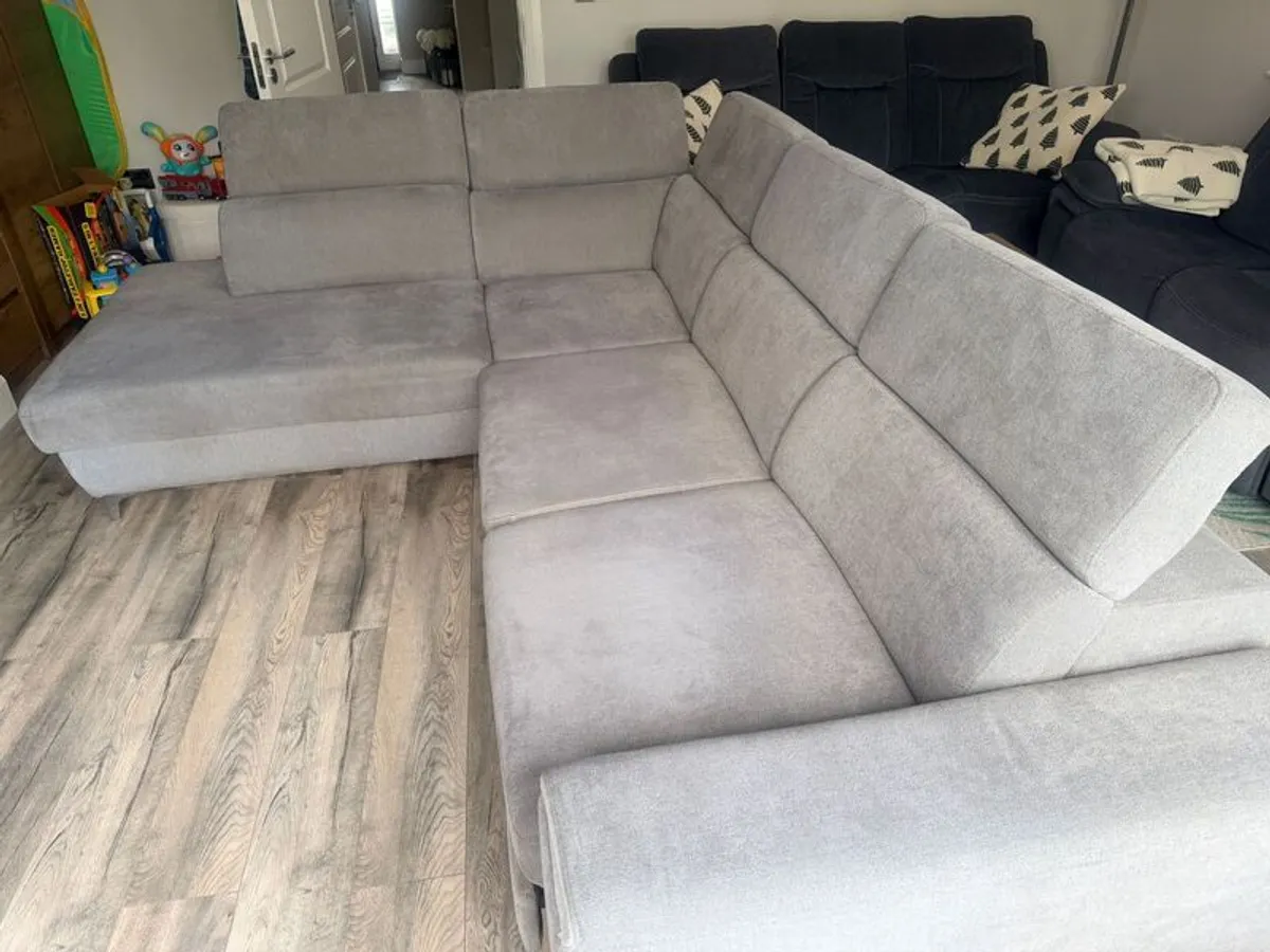 Sofa - Image 3