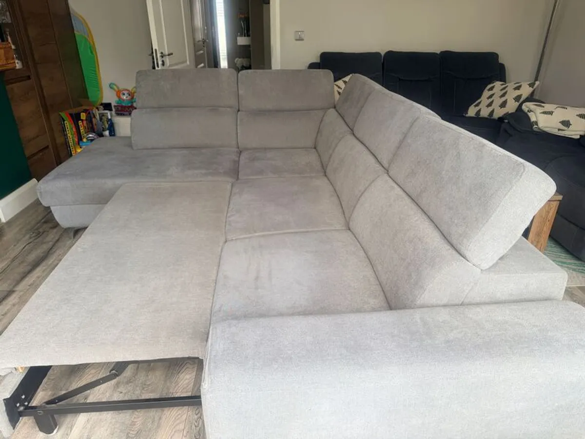 Sofa - Image 4